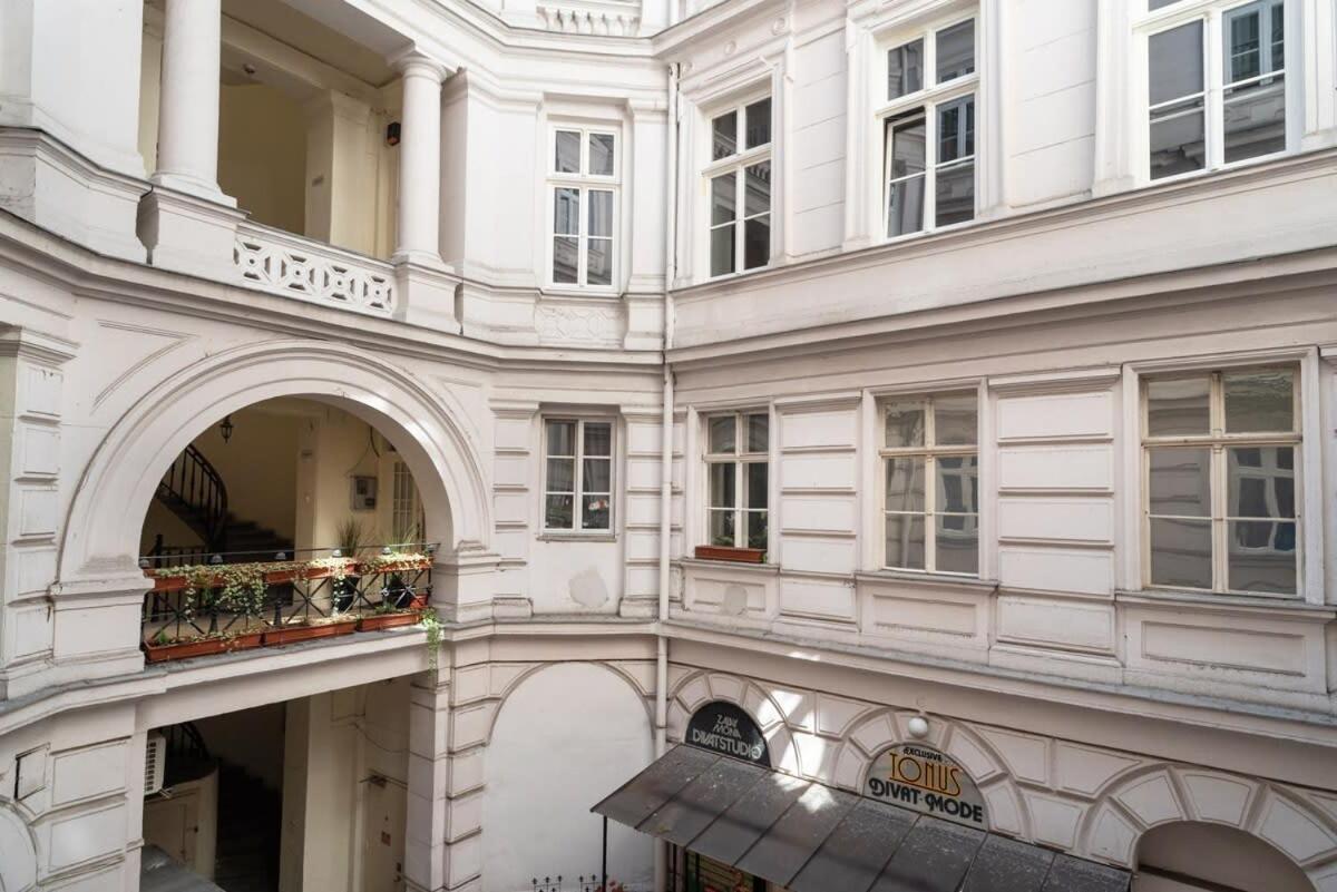 New Spacious Apartment At Superb Location Budapest Exterior foto